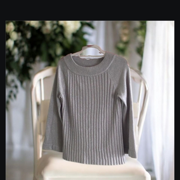 Sweater by Designers Originals silver sparkly crewneck ribbed medium - Picture 2 of 10